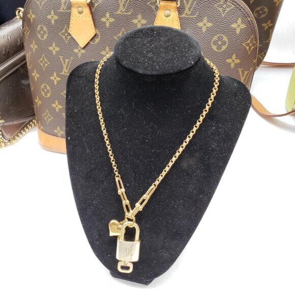 Authentic Louis Vuitton Lock & Key w/ Unbranded Gold Plated Gold Chain Necklace - Picture 5 of 11